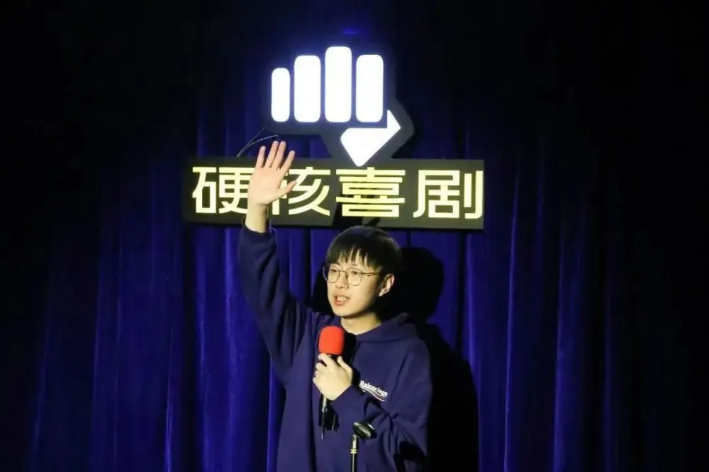 我想拍抖音赚钱_初学者怎么拍抖音挣钱_拍抖音赚钱