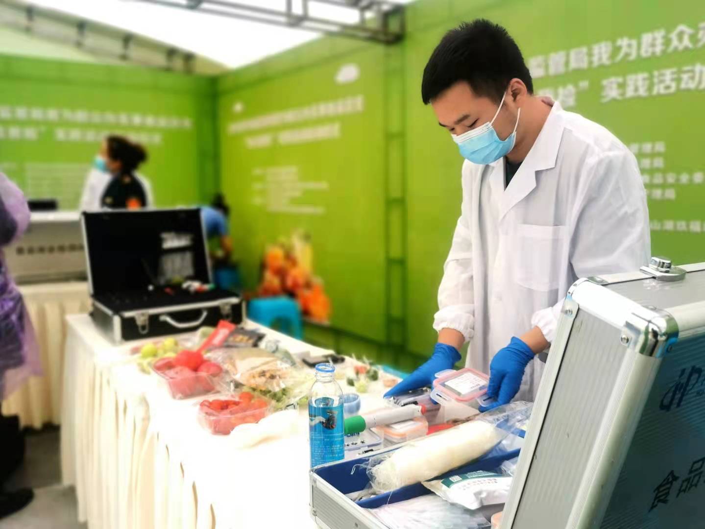 食安快线app免费下载-食安快线app：让你吃得放心，从源头到检测全程保障