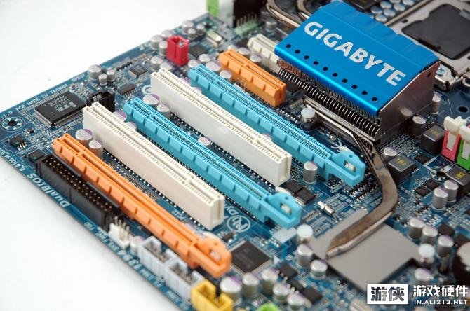 pcie接口什么样子_接口pciegen.3×4_pci-e×16接口