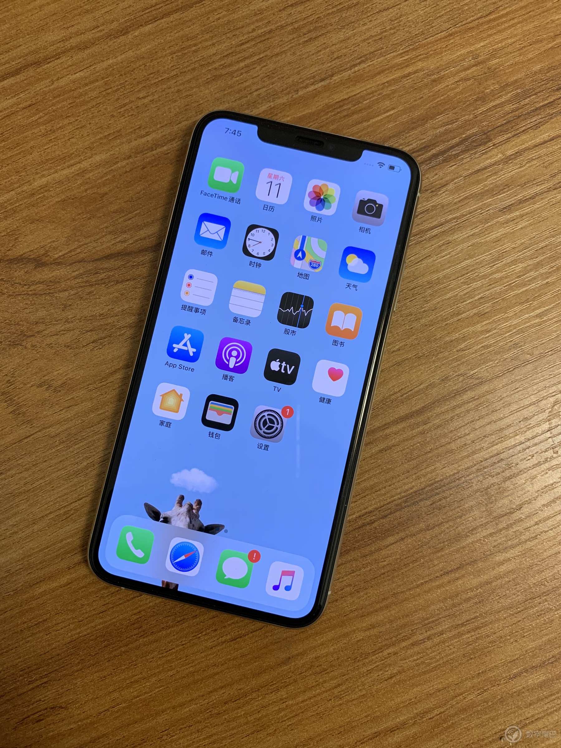 iphone11只有一个卡槽_槽卡千分尺_槽卡扣