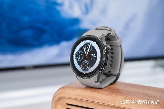 oppowatch一代和二代的区别_gpw一代和二代区别_二代社保卡和三代区别